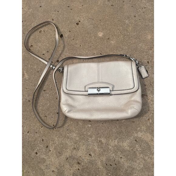 COACH KRISTIN METALLIC CHAMPAGNE LEATHER FLAP CROSSBODY SMALL BAG PURSE - Picture 1 of 10